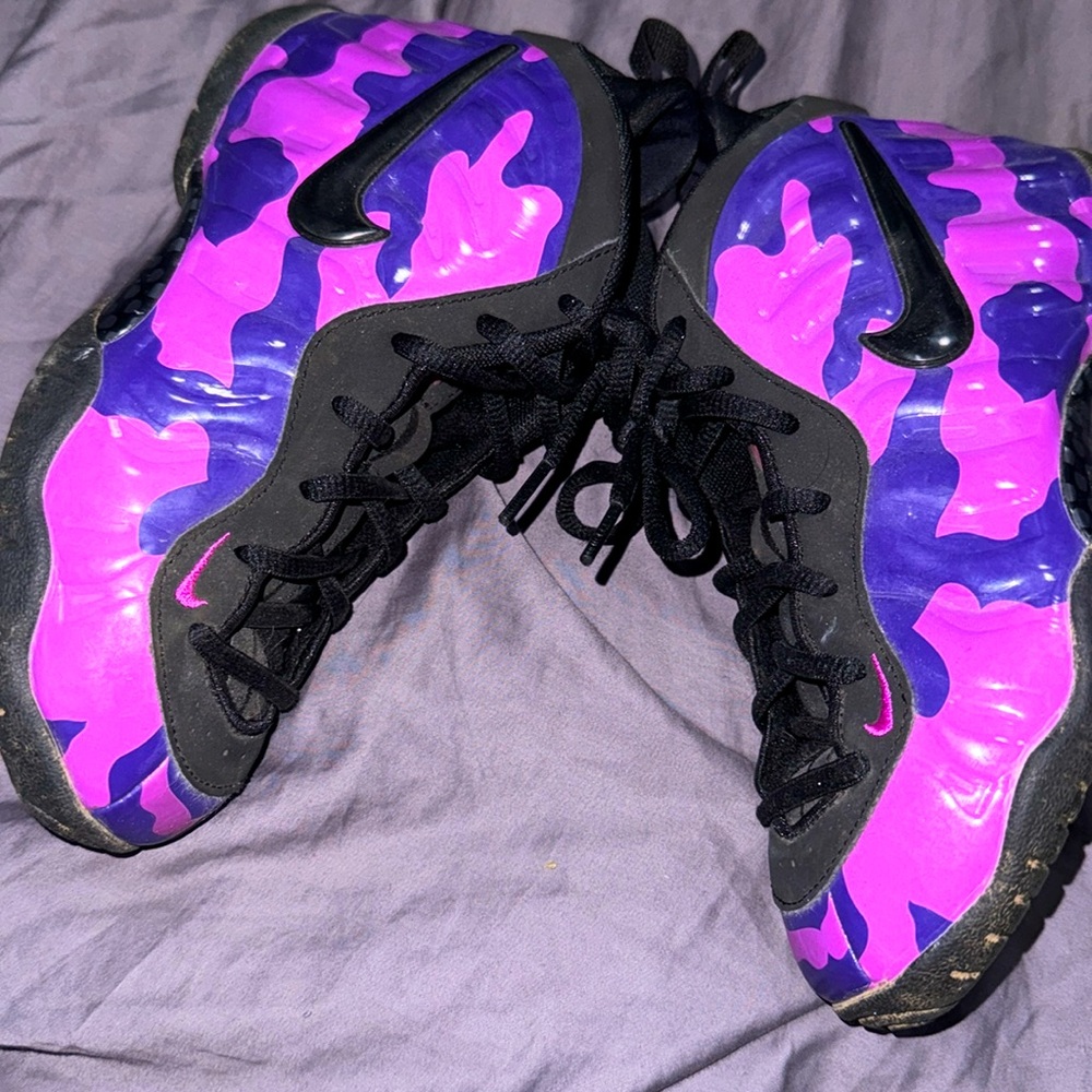 Foam posites OGs purple camo can be for boys or girls